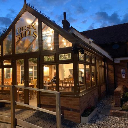 The Six Bells Hotel Beenham Exterior foto
